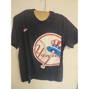 Vintage Nike MLB New York Yankees Graphic T Shirt Size X-L Navy Blue!!